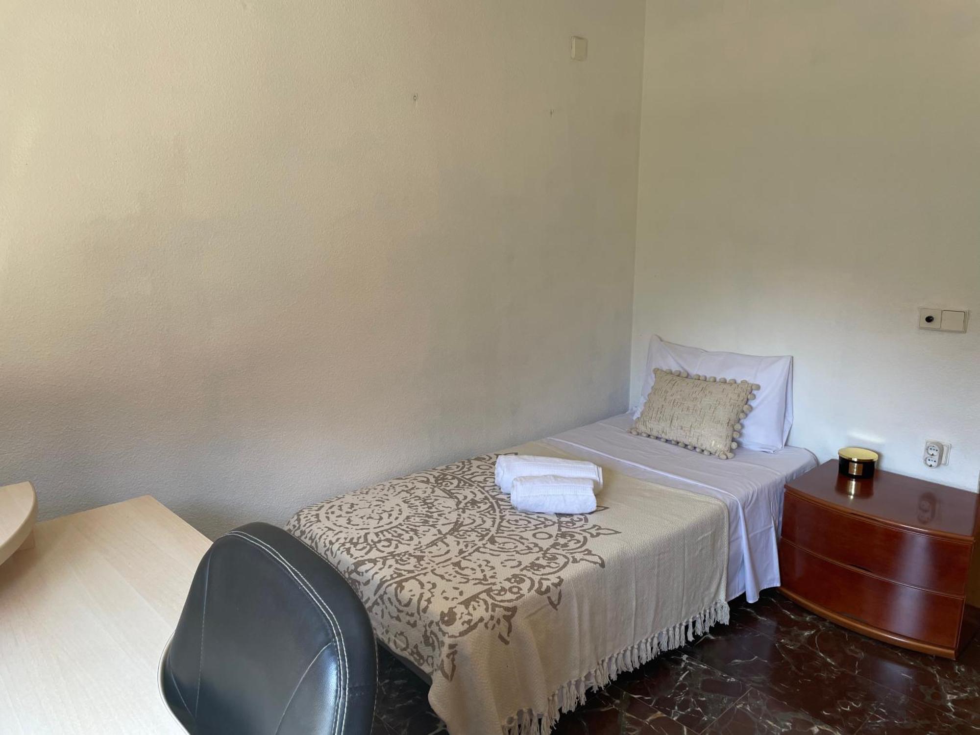 Habitacion Cerca Del Centro De Valencia Apartment Bagian luar foto